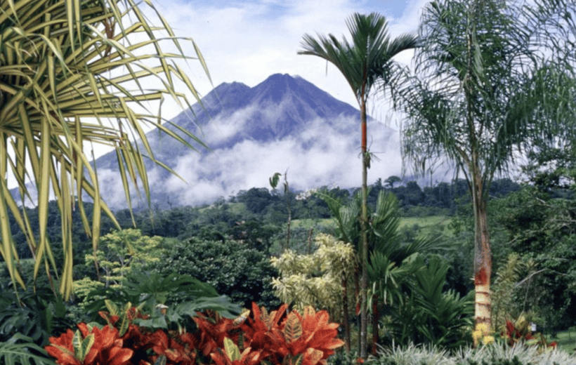 Arenal Volcano Helicopter Expedition from Papagayo