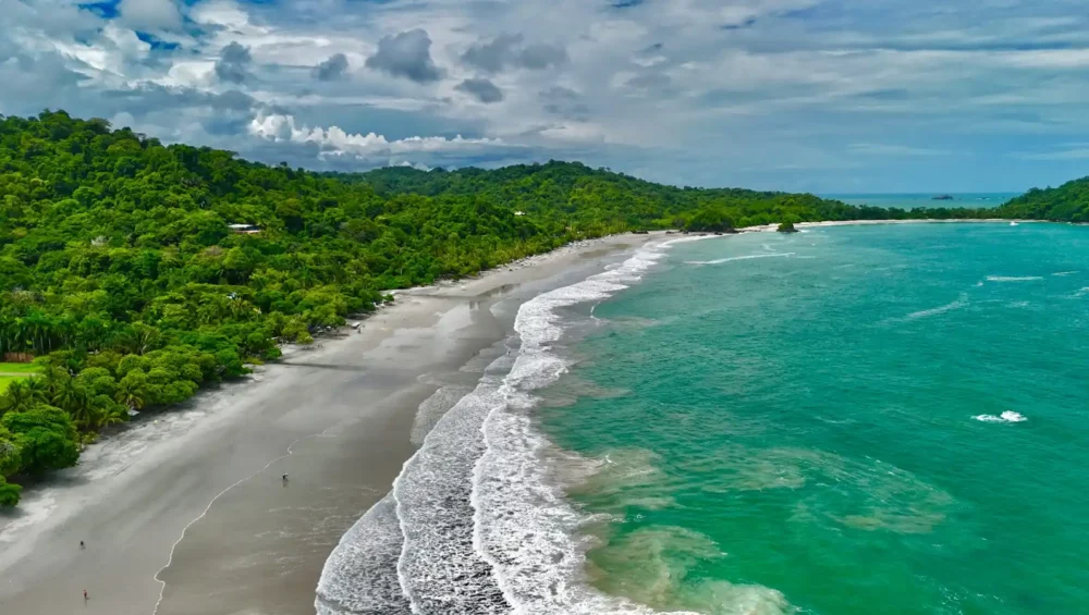 how to get to quepos